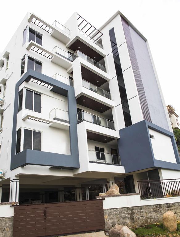 Aptly Premium Serviced - A Brand Unit Of Skyla - Lotus Pond Apartment
