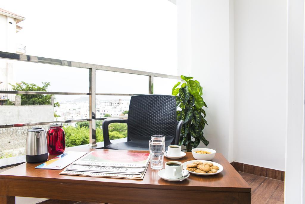 Aptly Premium Serviced - A Brand Unit Of Skyla - Lotus Pond Apartment *